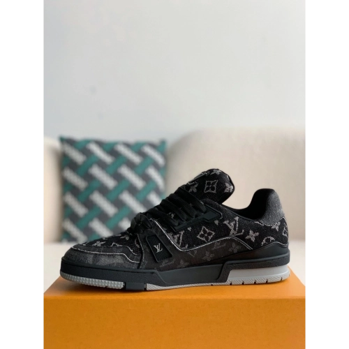 Louis Vuitton Trainer,LOUIS VUITTON