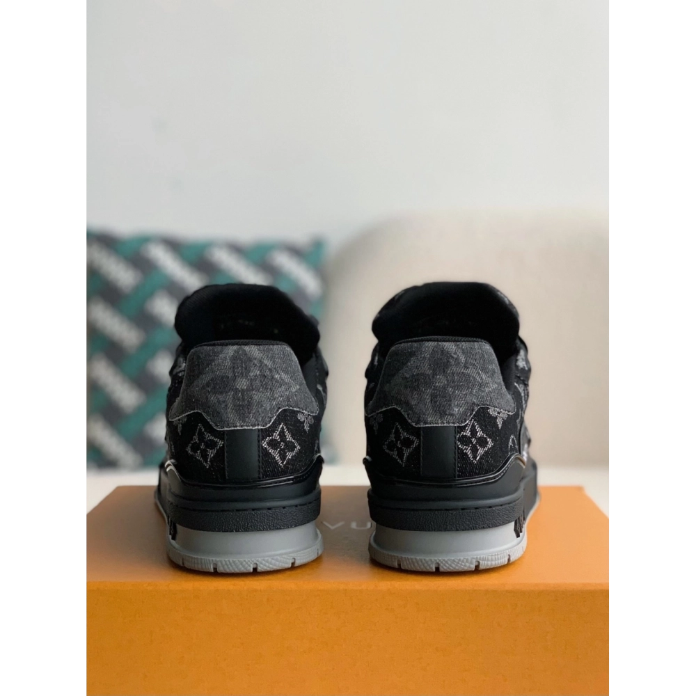 Louis Vuitton Trainer,LOUIS VUITTON